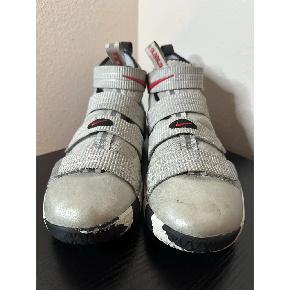 Nike‎ LeBron James Soldier 11 Silver Bullet Red Men Size 13 Basketball Shoes